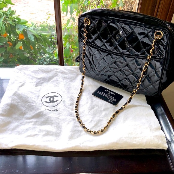 CHANEL Handbags - Vintage Chanel Bag